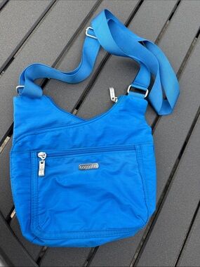 Baggallini Bright Blue Nylon Crossbody Bag